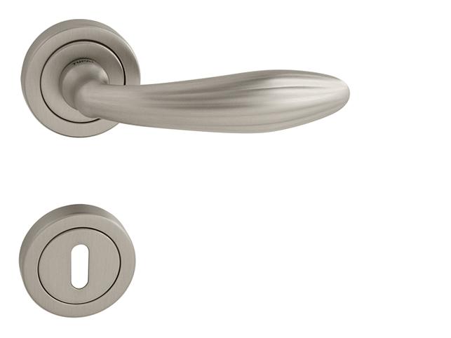 Klika na dveře TI - SOFIA - R 1917 NP - Nikl perla (142)