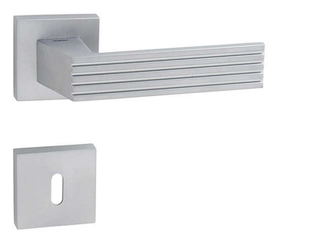 Klika na dveře TI - KAYA - HR 3032Q CP - Chrom perla (18)