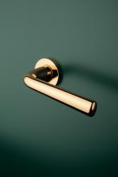 Klika na dveře AS - TULIPA - R 7S OLV - Mosaz leštěná lakovaná