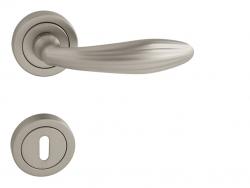 Klika na dveře TI - SOFIA - R 1917 NP - Nikl perla (142)