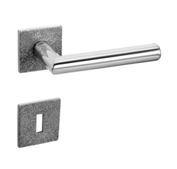 Klika na dveře TI - FAVORIT - HR 4002 5SQ T3 OC - Chrom lesklý (03)