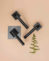 Klika na dveře TI - FAVORIT - HR 4002 5SQ T3 BS - Černá matná (153)