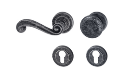 Klika na dveře TI - CARLA - R 738 OGA - Antik šedá (47)