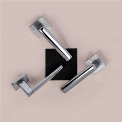 Klika na dveře TI - FAVORIT - HR 4002 5SQ T3 OC - ​​Chrom lesklý (03)